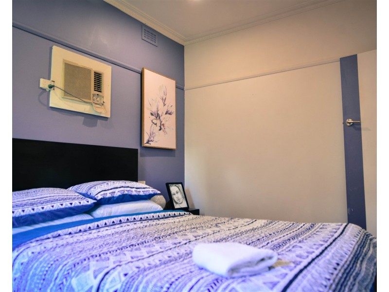 571 Pascoe Vale Rd, Oak Park VIC 3046