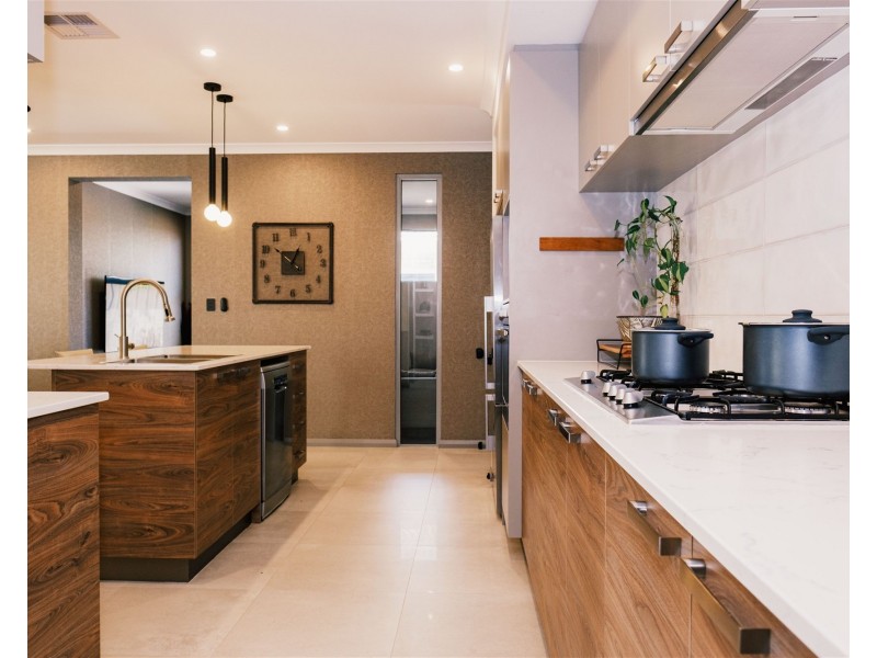 29 Crimson Boulevard, Forrestfield WA 6058