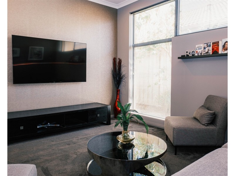 29 Crimson Boulevard, Forrestfield WA 6058