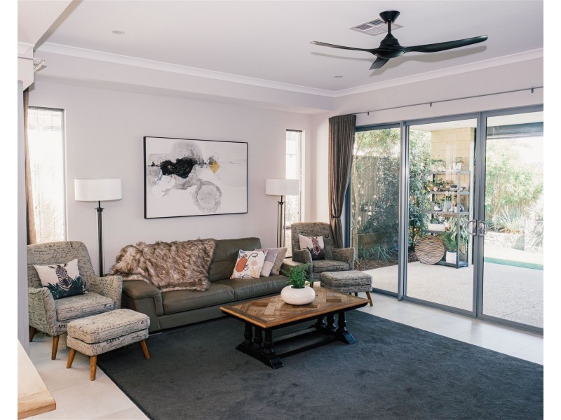 29 Crimson Boulevard, Forrestfield WA 6058