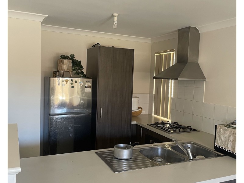 C/18 Hill View Terrace, St James WA 6102