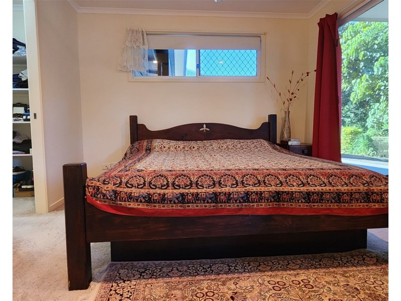 9 Greenhaven Close, Burnside QLD 4560