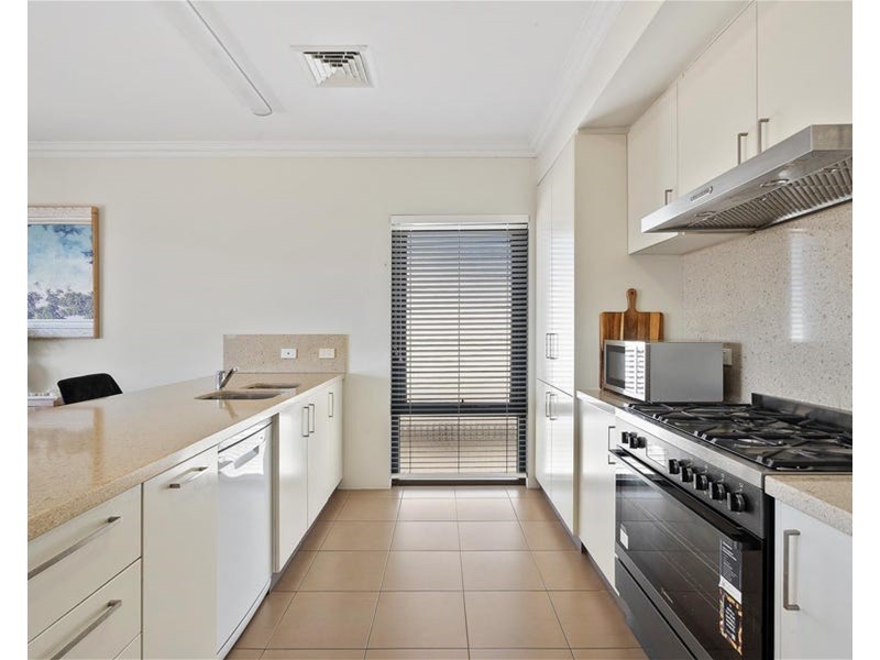 28 Endeavour Circle, Wannanup WA 6210