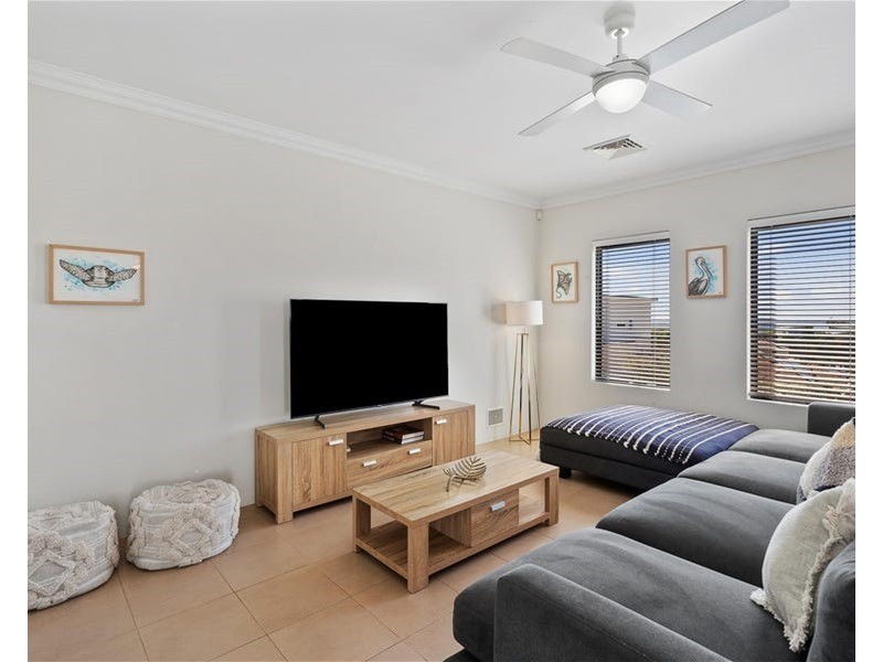 28 Endeavour Circle, Wannanup WA 6210