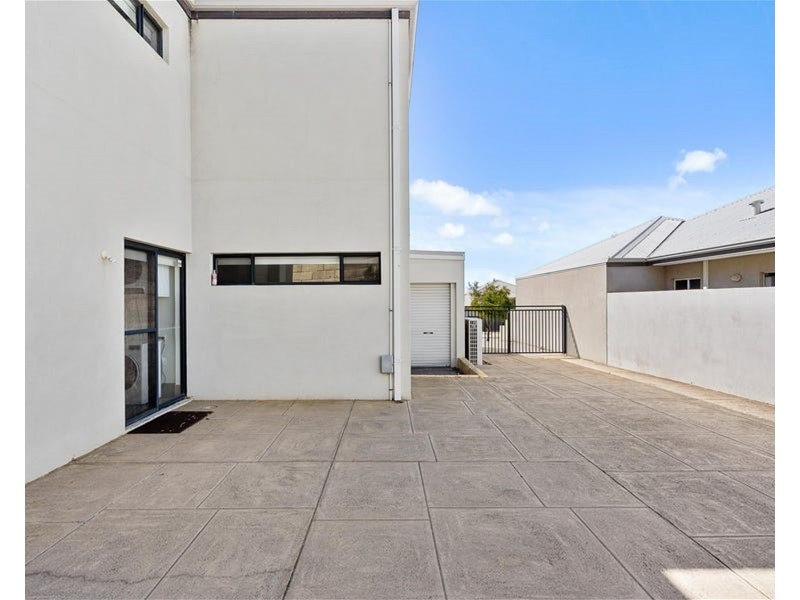 28 Endeavour Circle, Wannanup WA 6210