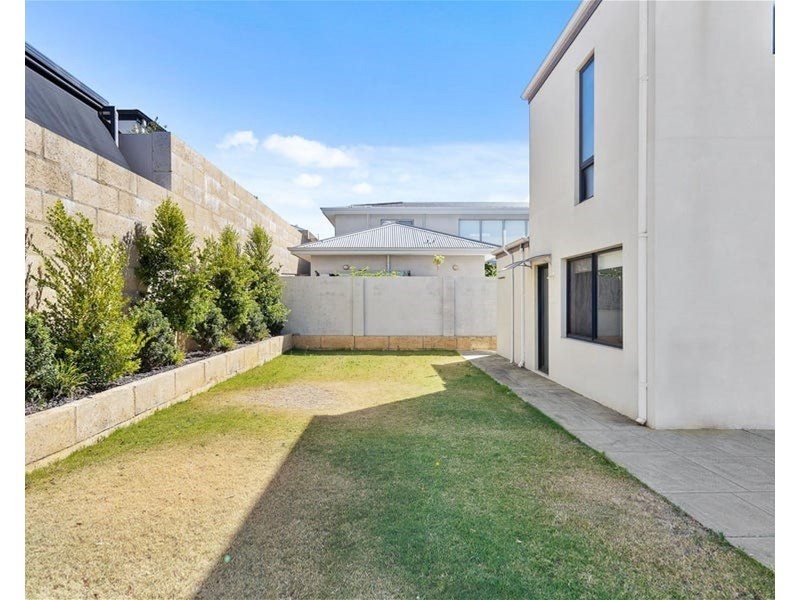 28 Endeavour Circle, Wannanup WA 6210