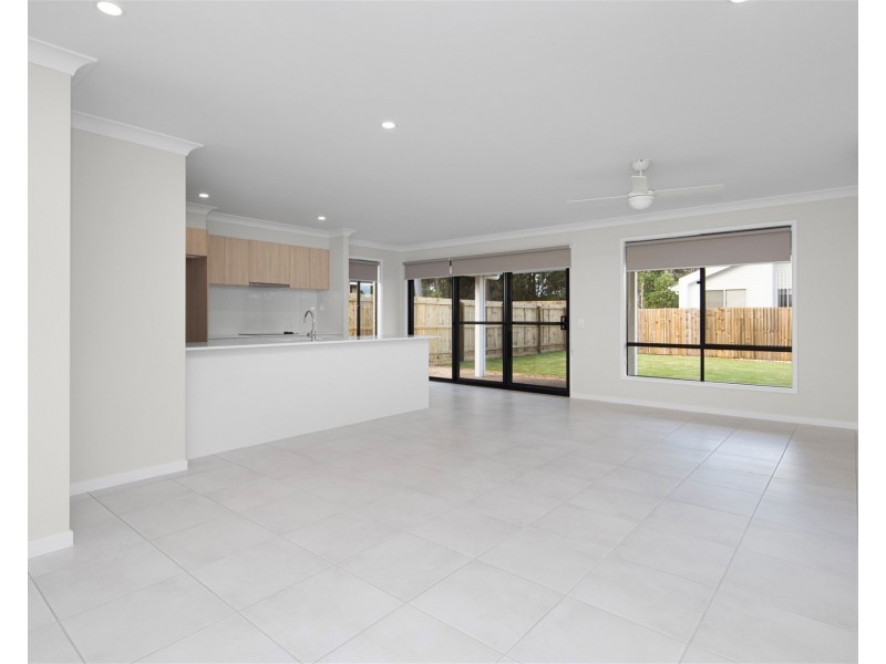 33 Rockfield Road, Doolandella QLD 4077