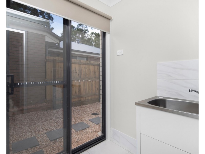 33 Rockfield Road, Doolandella QLD 4077