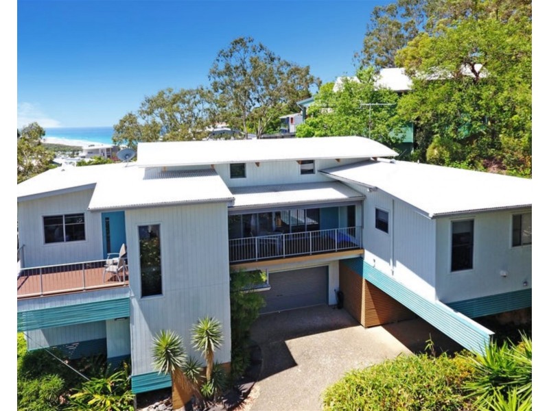 9 Pacific Heights Court, Coolum Beach QLD 4573