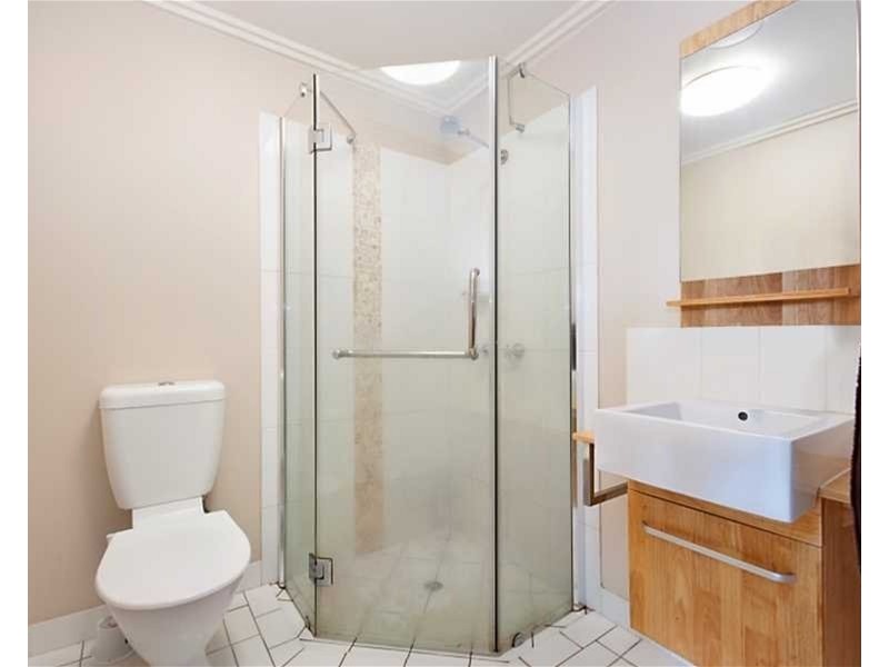 108/1-2 maytown close, Manoora QLD 4870