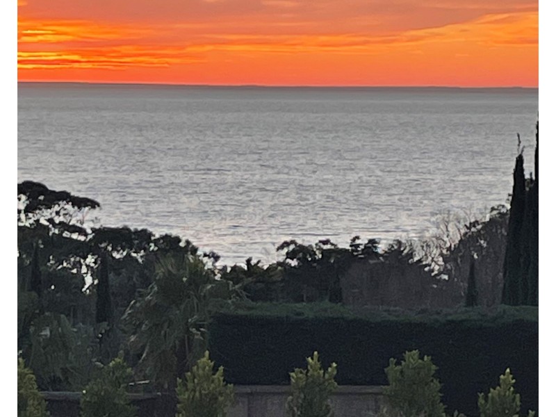 38 watts parade, Mount Eliza VIC 3930