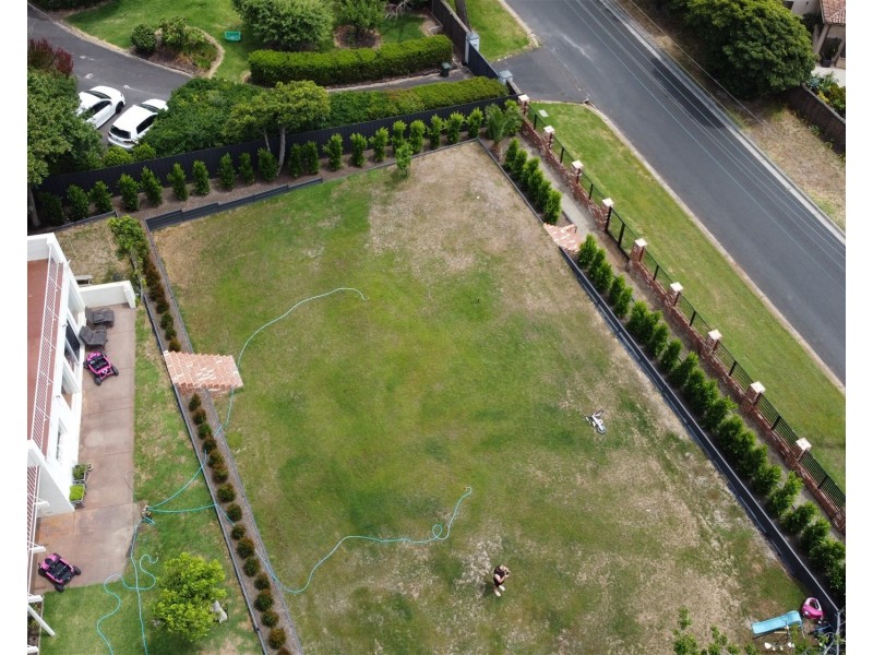 38 watts parade, Mount Eliza VIC 3930