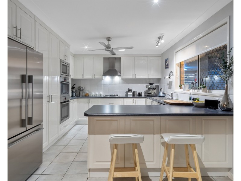 21 Seaton Place, Parkinson QLD 4115
