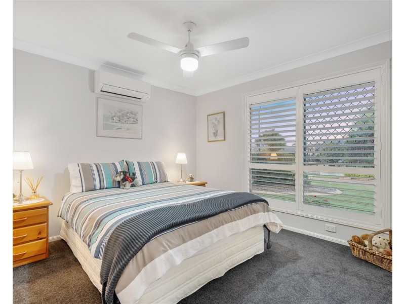 21 Seaton Place, Parkinson QLD 4115