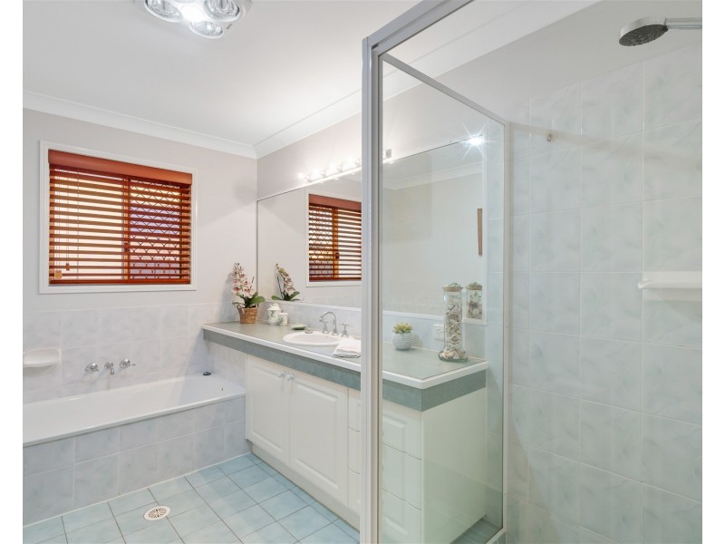21 Seaton Place, Parkinson QLD 4115
