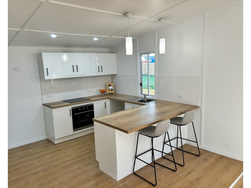 11 James Street, Gracemere QLD 4702