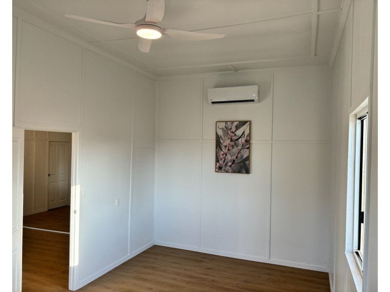 11 James Street, Gracemere QLD 4702