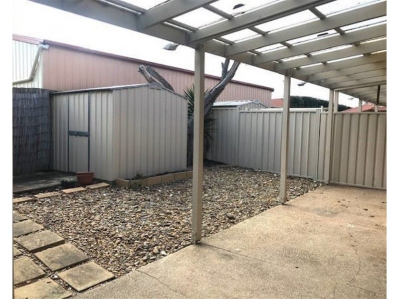 15 ERSKINE WAY, Sydenham VIC 3037