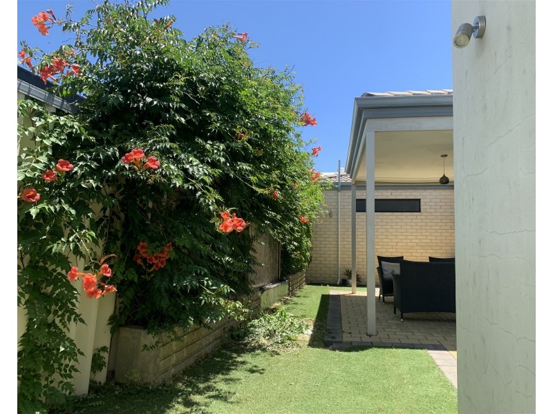 11A Sleight St, St James WA 6102