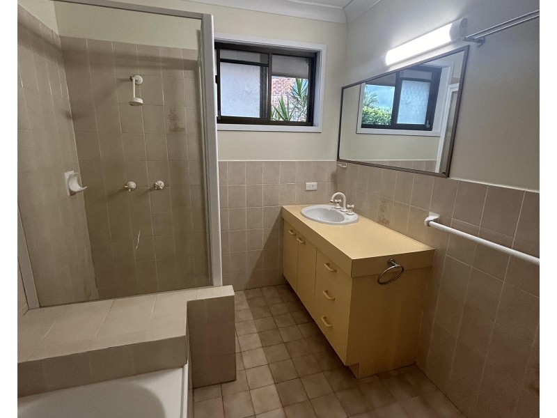 28a Birnam Ave, Banora Point NSW 2486