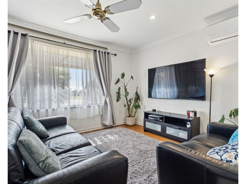 28 Sunningdale Drive, Christie Downs SA 5164