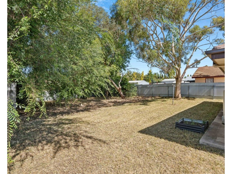 28 Sunningdale Drive, Christie Downs SA 5164