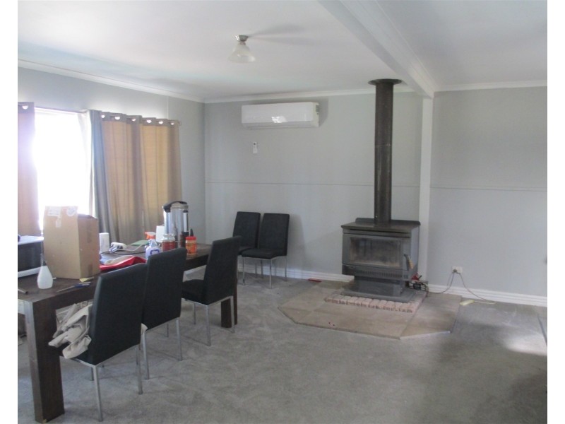 27 Watermain street, Narrandera NSW 2700