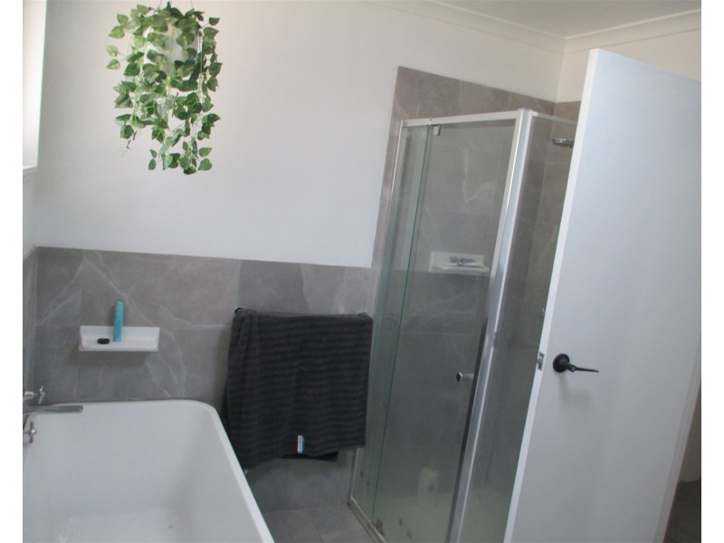 27 Watermain street, Narrandera NSW 2700