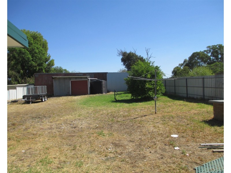 27 Watermain street, Narrandera NSW 2700