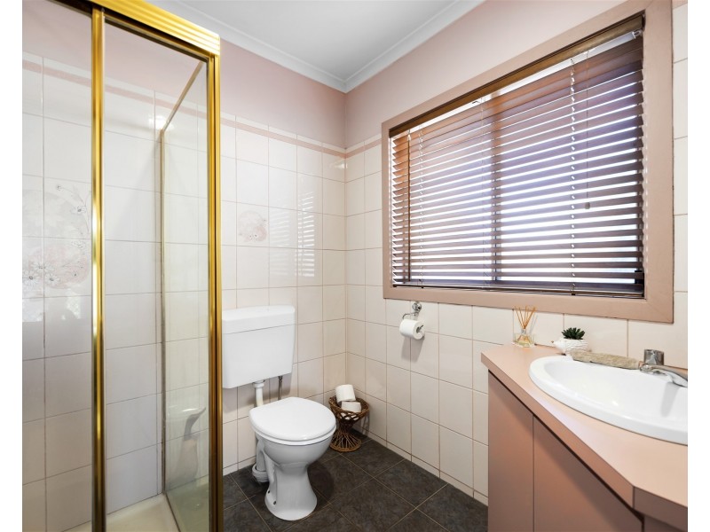 3 Love Close, Maddingley VIC 3340