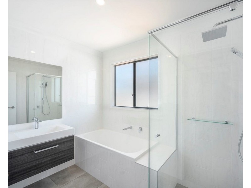 3 Crimson Street, Greenbank QLD 4124