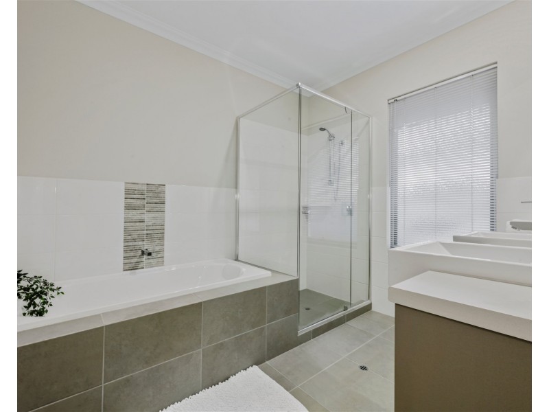 11/68 Hickman Road, Silver Sands WA 6210