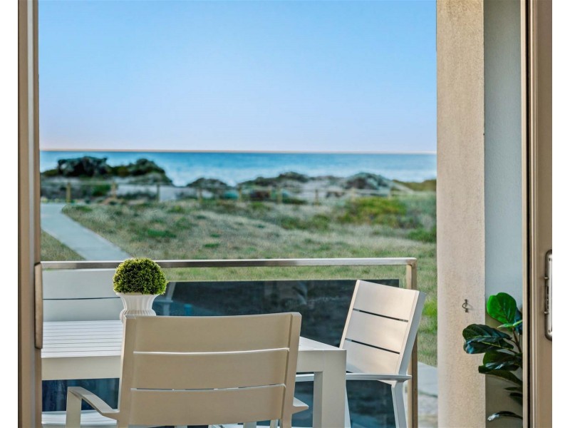 11/68 Hickman Road, Silver Sands WA 6210