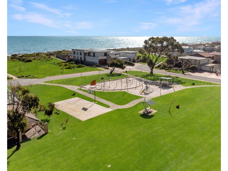 11/68 Hickman Road, Silver Sands WA 6210