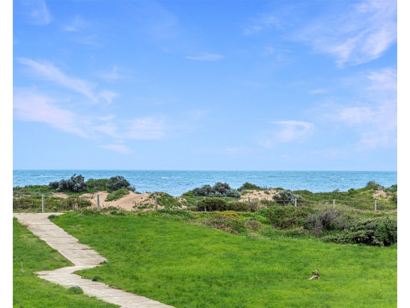 11/68 Hickman Road, Silver Sands WA 6210