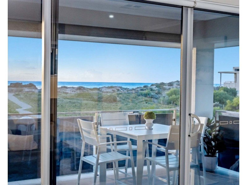 11/68 Hickman Road, Silver Sands WA 6210