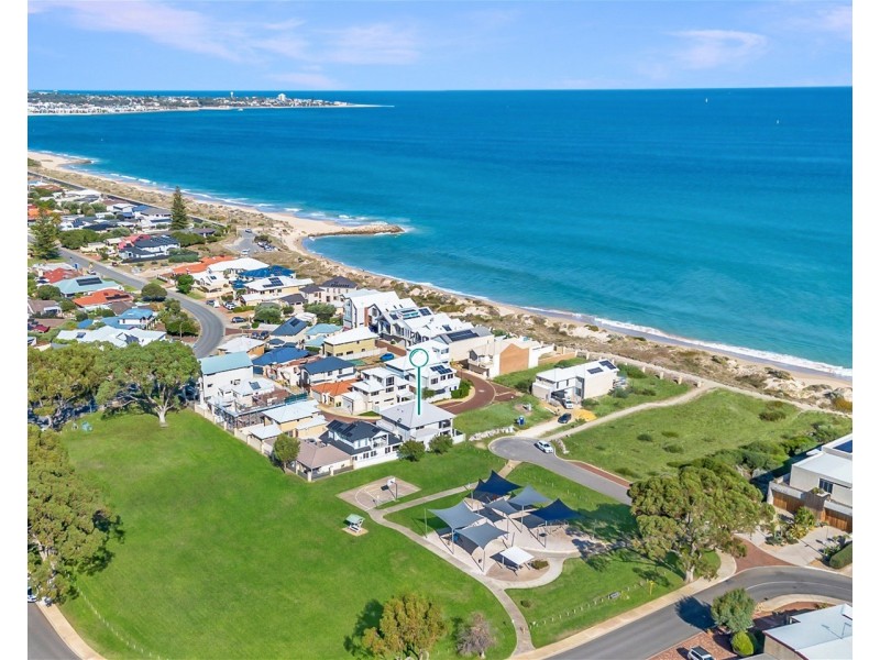 11/68 Hickman Road, Silver Sands WA 6210