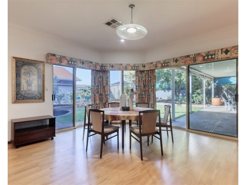 12 Stanley avenue, Fulham Gardens SA 5024