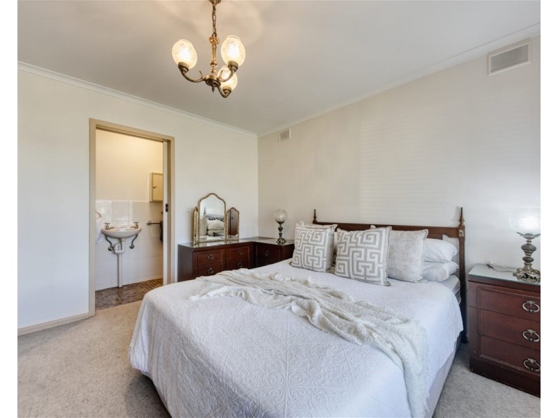 12 Stanley avenue, Fulham Gardens SA 5024