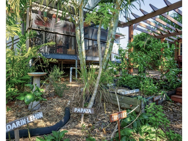 13 Oasis Drive, Russell Island QLD 4184