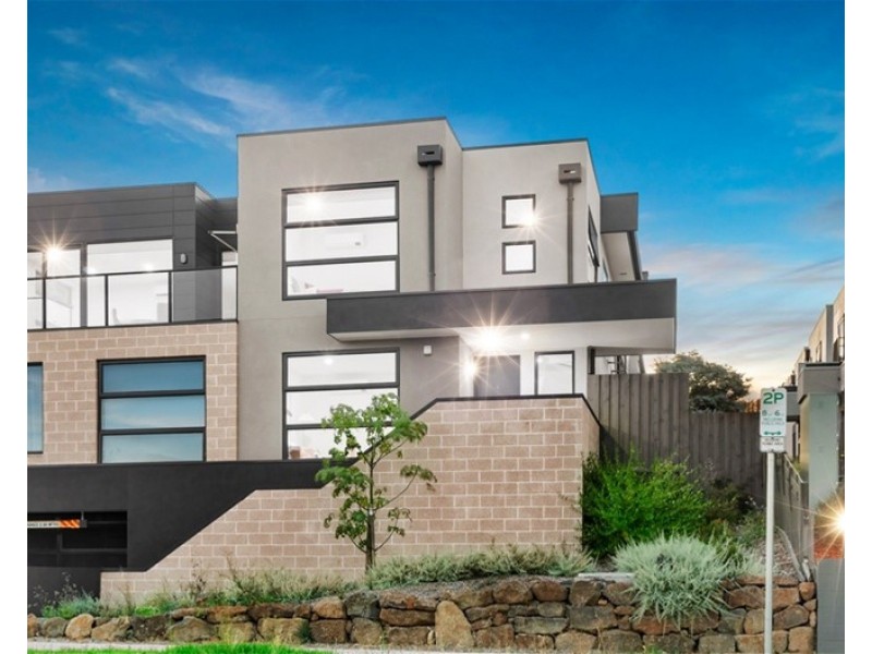 1/3 Kelly Street, Doncaster VIC 3108