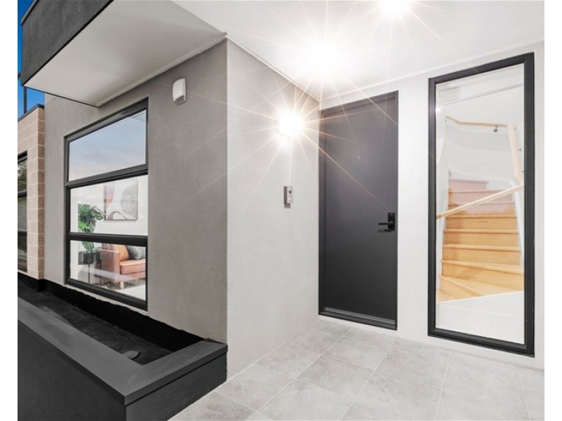 1/3 Kelly Street, Doncaster VIC 3108