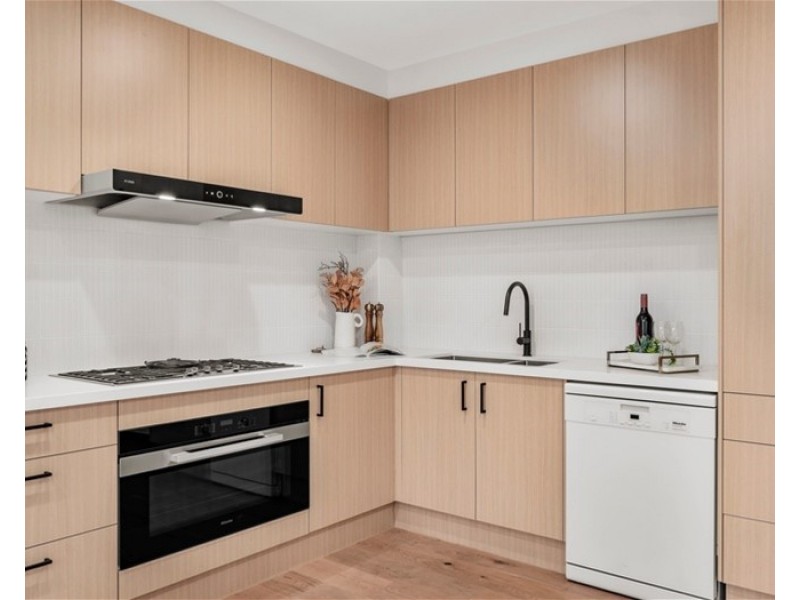 1/3 Kelly Street, Doncaster VIC 3108