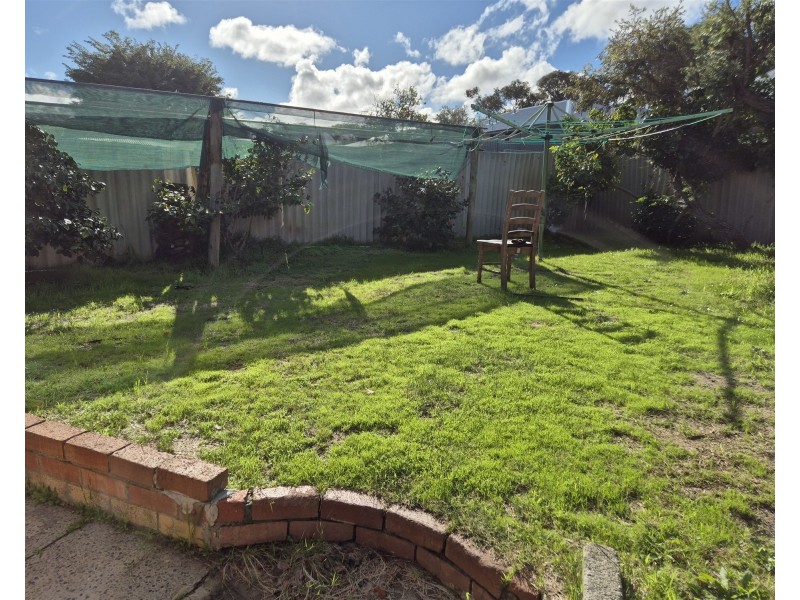 327 Belgravia  Belgravia Street, Cloverdale WA 6105