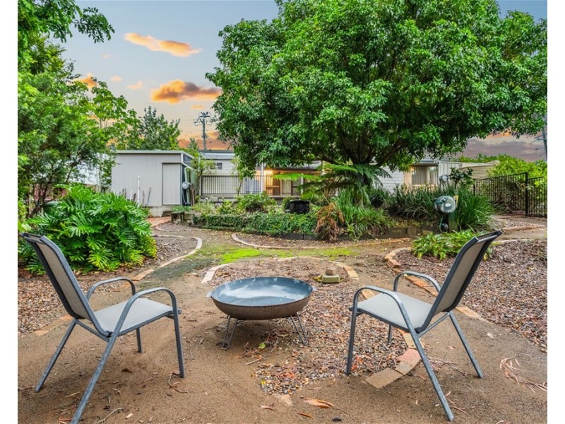 1 & 2/26 Alawoona Street, Redbank Plains QLD 4301