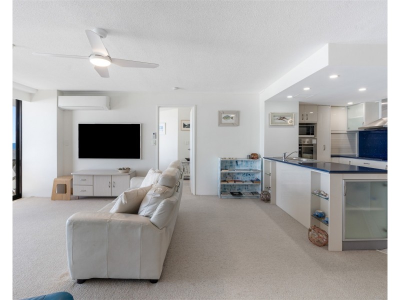 10i/828 Pacific Parade, Currumbin QLD 4223