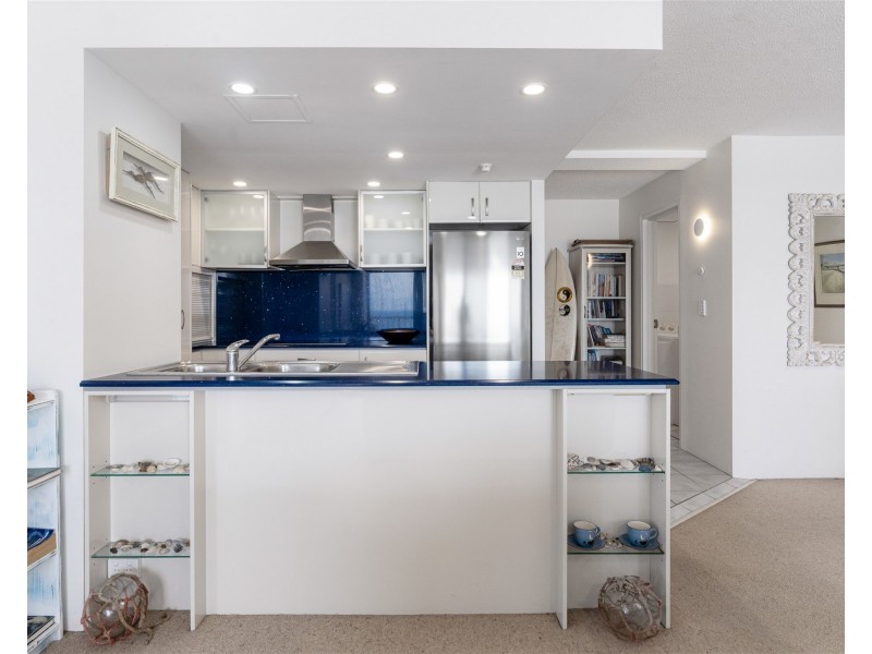10i/828 Pacific Parade, Currumbin QLD 4223