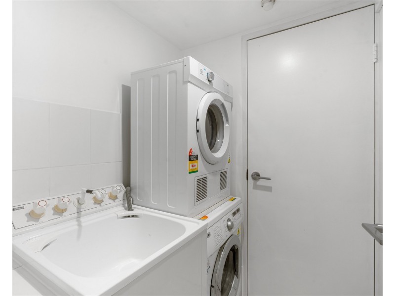 10i/828 Pacific Parade, Currumbin QLD 4223