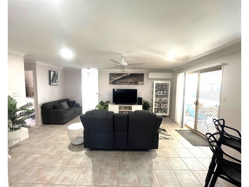 16 Warringal Court, Burrum Heads QLD 4659