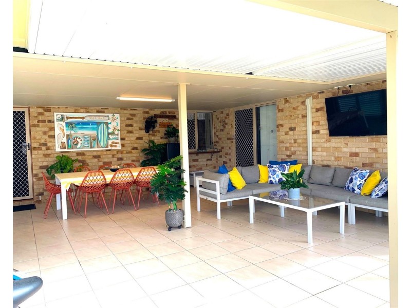 16 Warringal Court, Burrum Heads QLD 4659